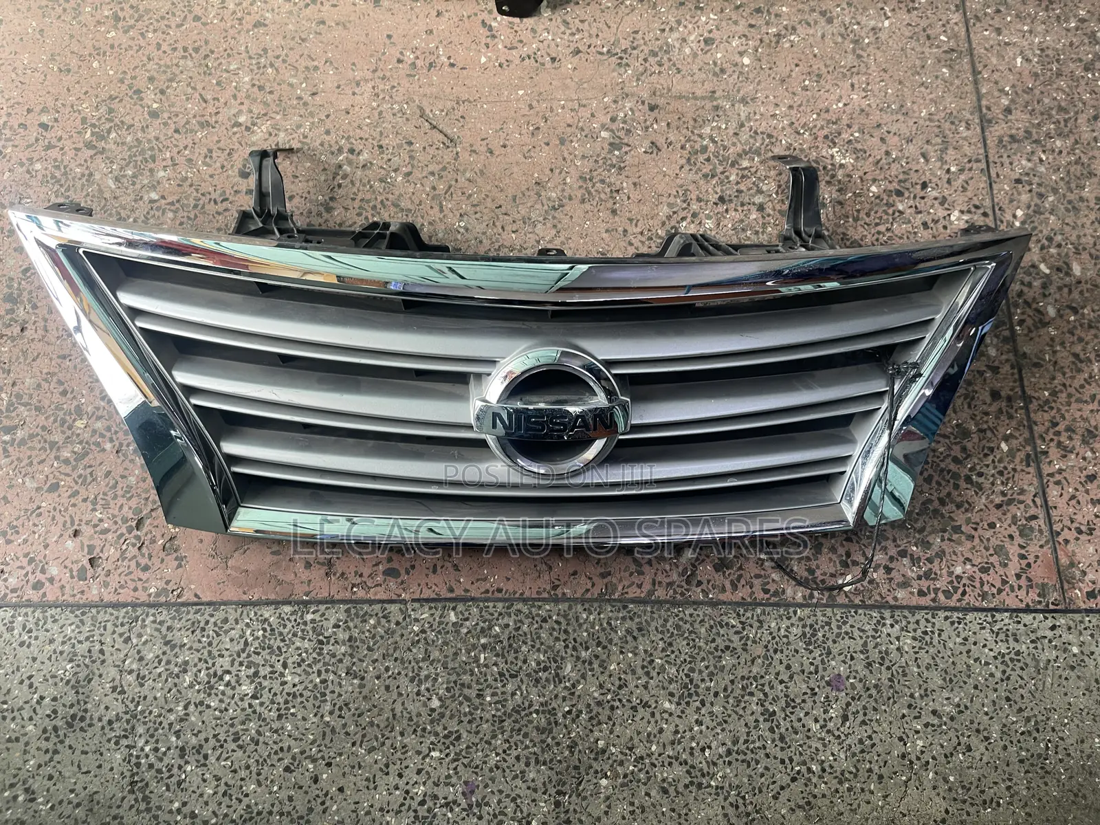 Nissan Sylphy Front Grill