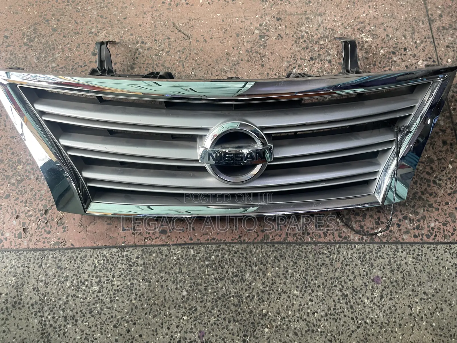 Nissan Sylphy Front Grill