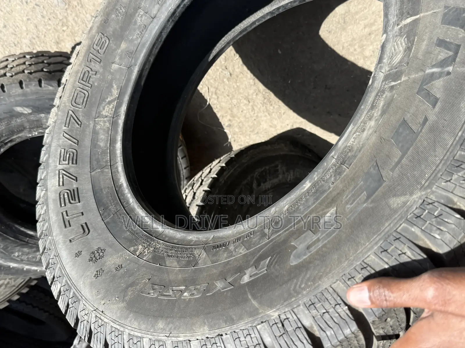 275/70r18 Centara