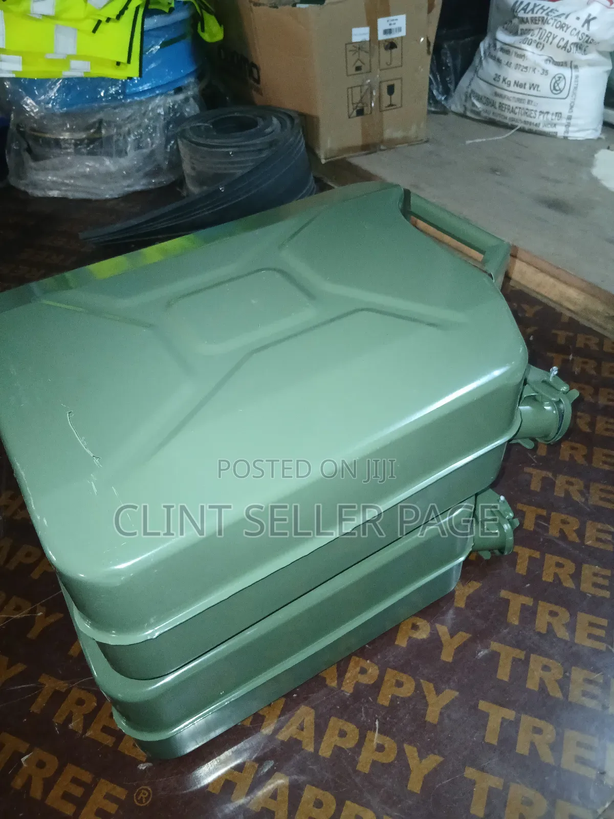 Military Jerry Can (Jungle Green) Fuel Can