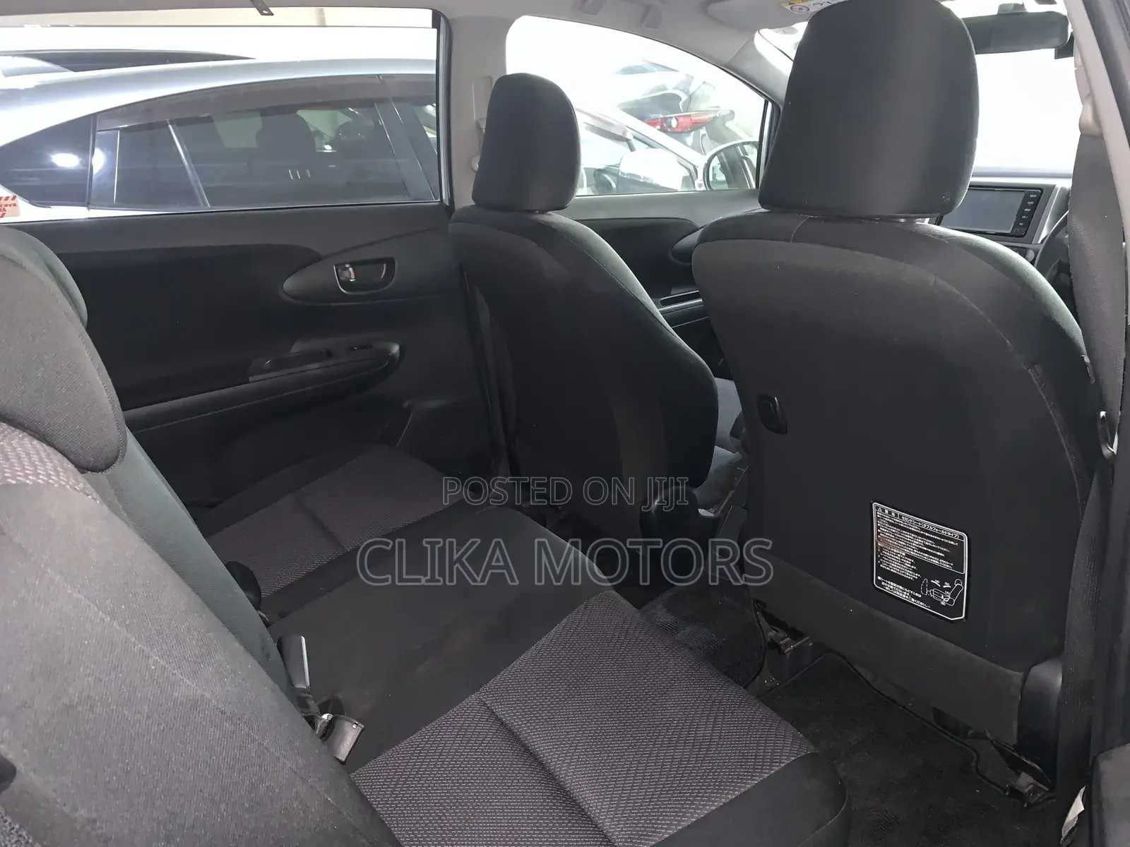 Toyota Wish 2018 Silver
