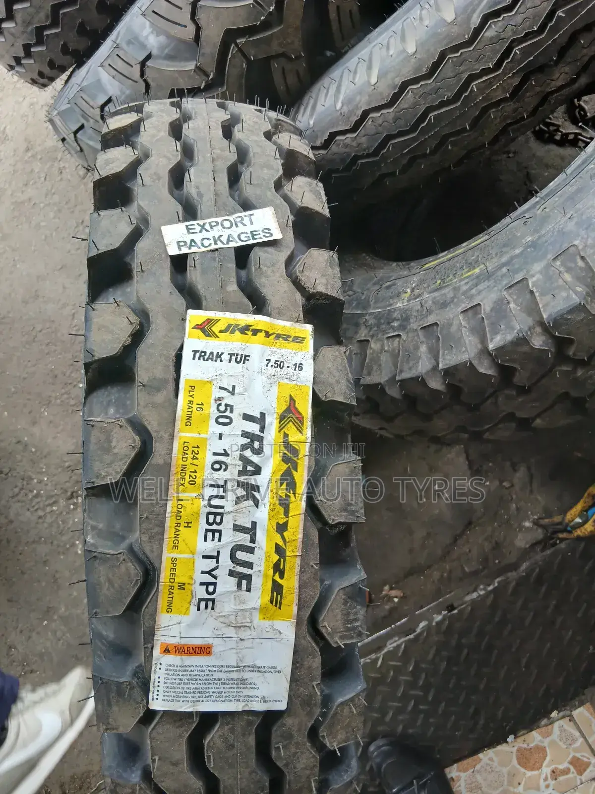 7.50-16 Trak Tuff Ht