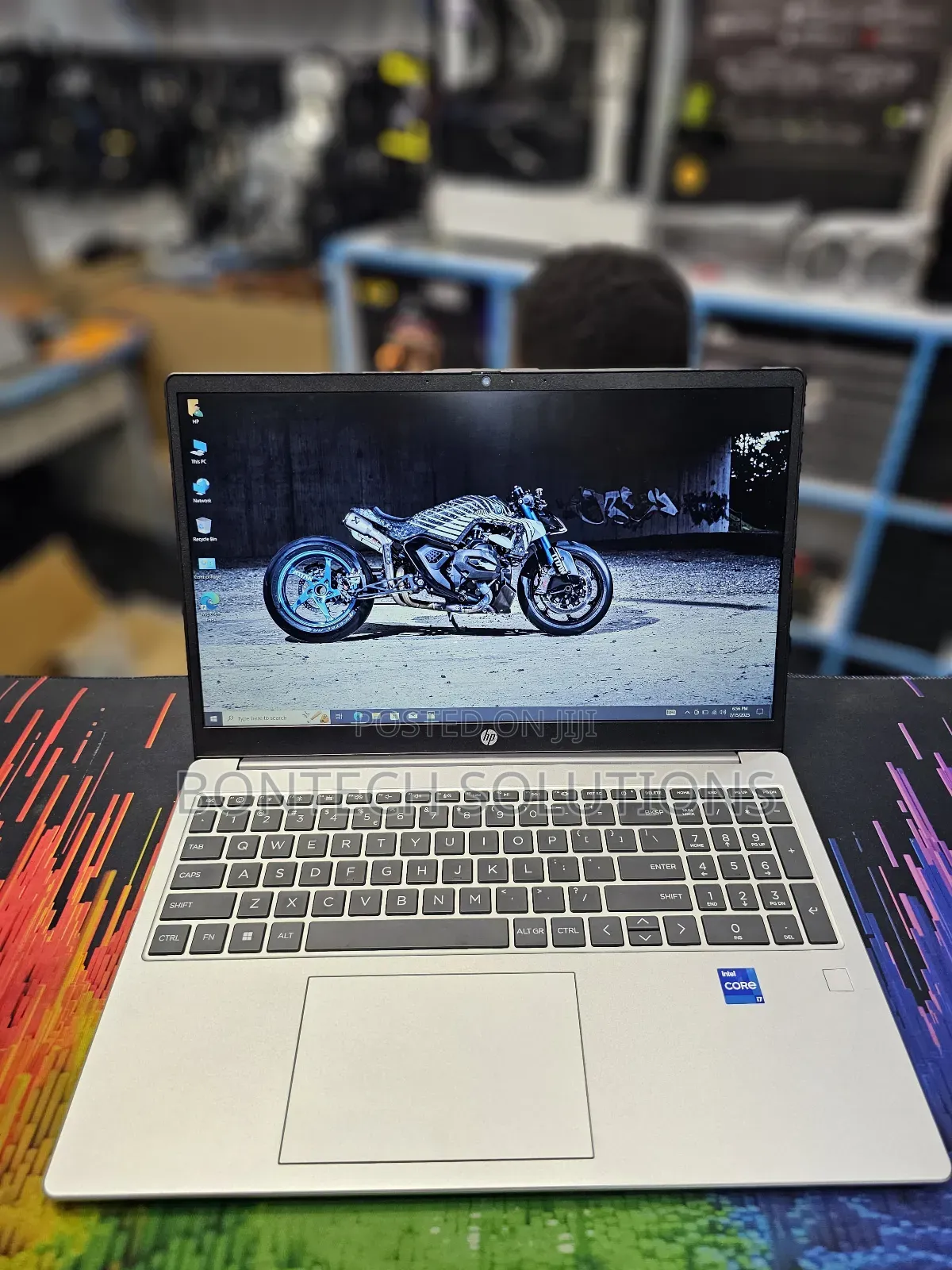 Laptop HP 250 G10 8GB Intel Core I7 SSD 256GB