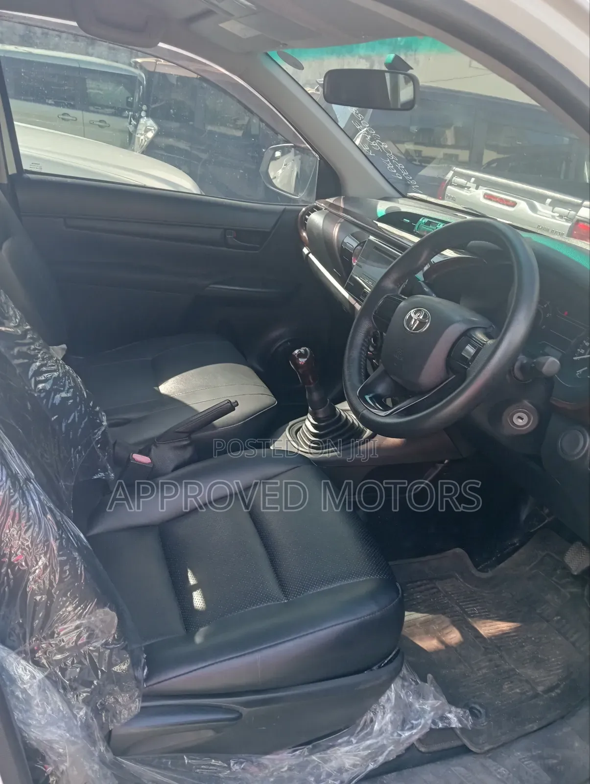 Toyota Hilux 2019 White
