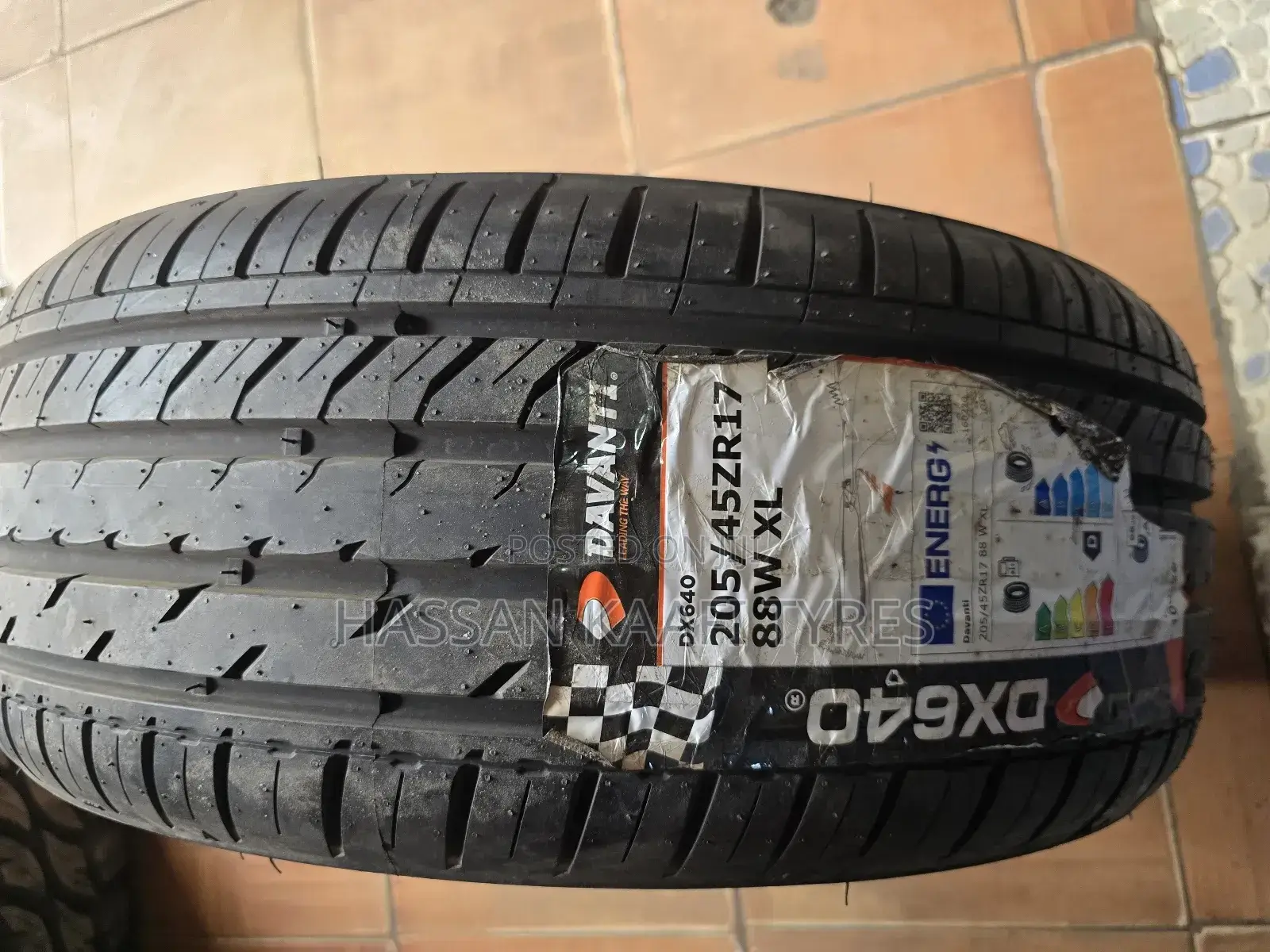 205/45r17 Davanti Tyre