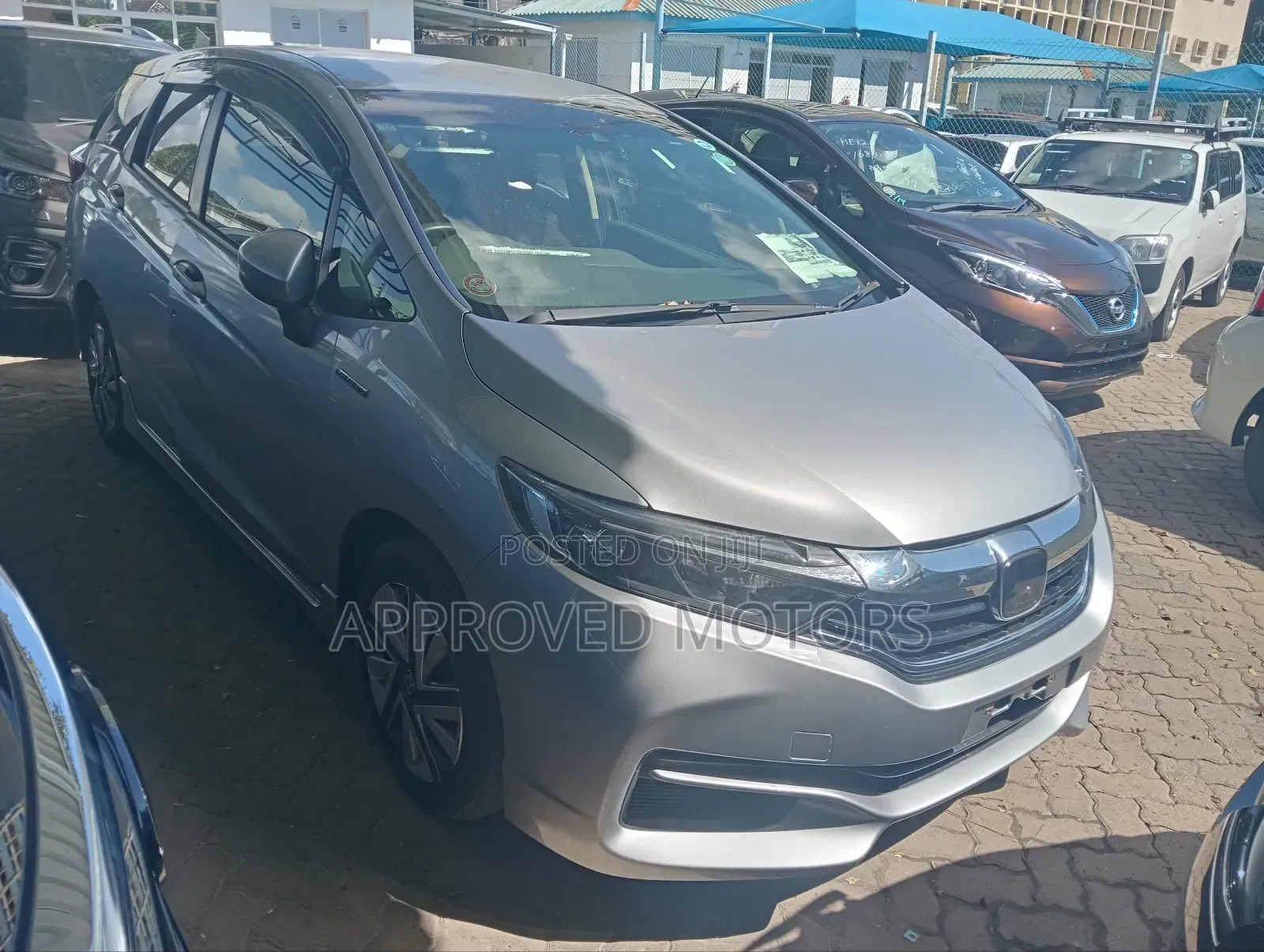 Honda Fit Shuttle 2019 Silver
