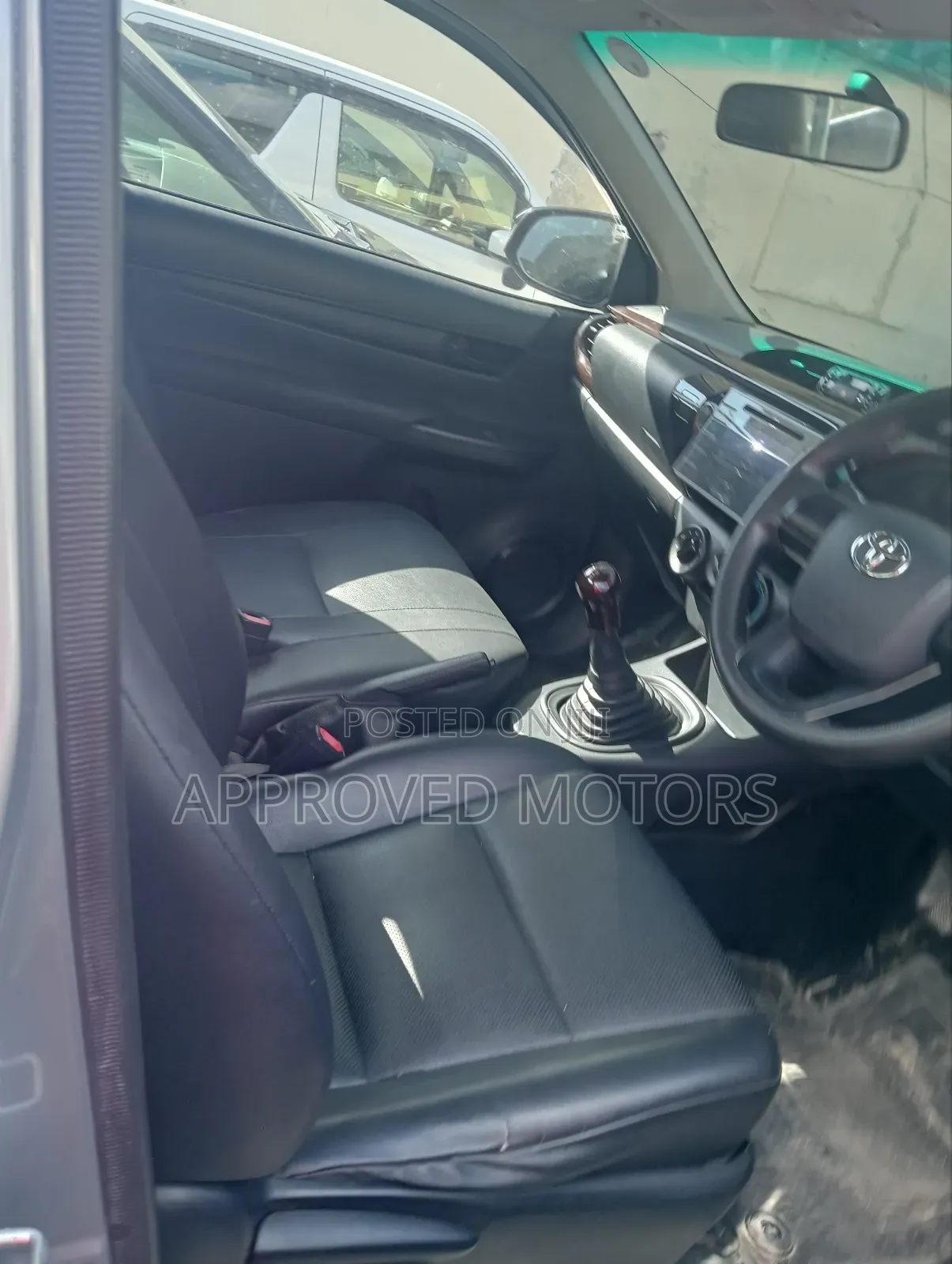 Toyota Hilux 2018 Silver