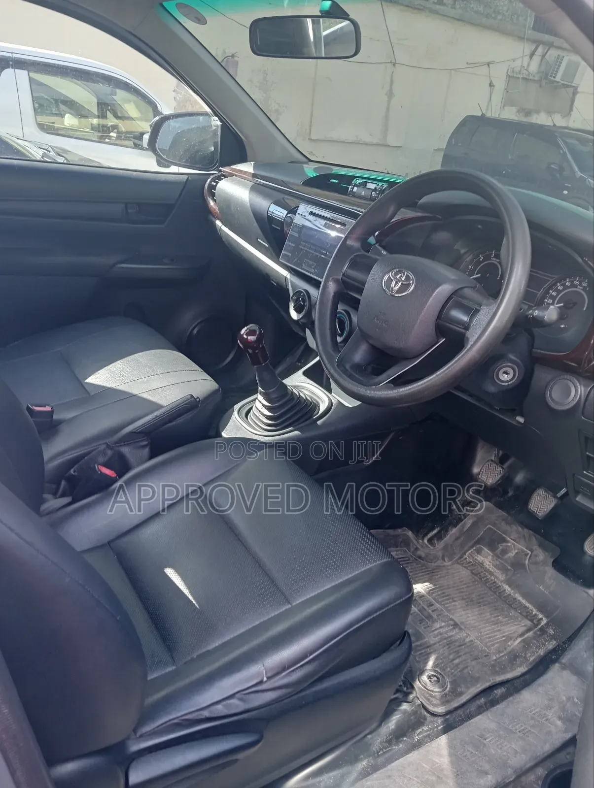 Toyota Hilux 2018 Silver