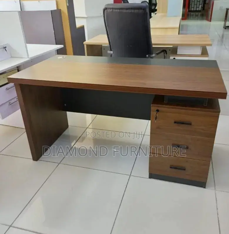 Office Furniture; Cityused 160cm Desk – Spacious Desk for Productivity