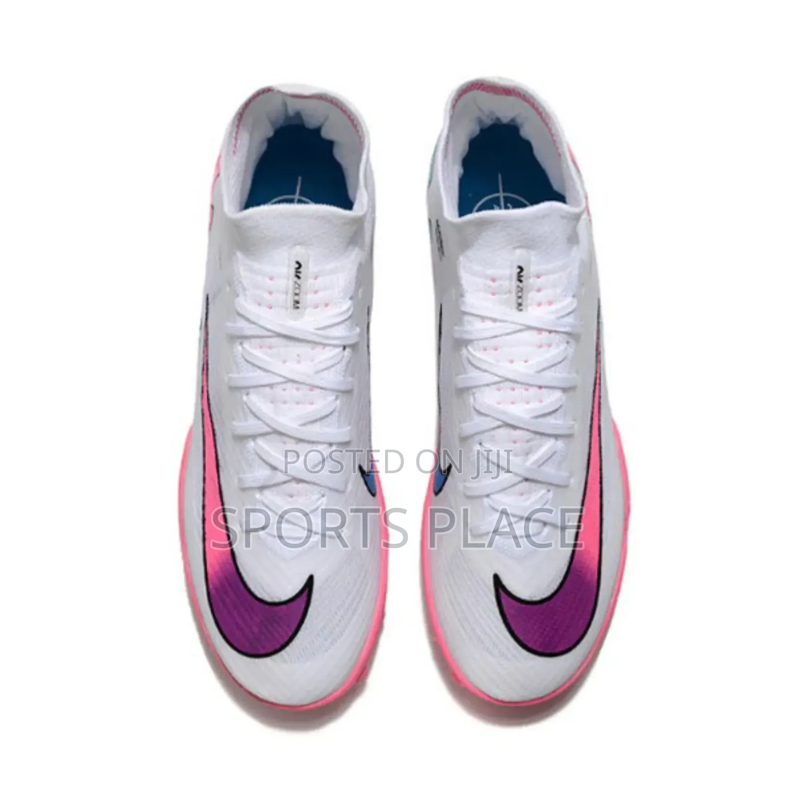 Nike Dynamic Mercurial Astro Turf Football Trainers.