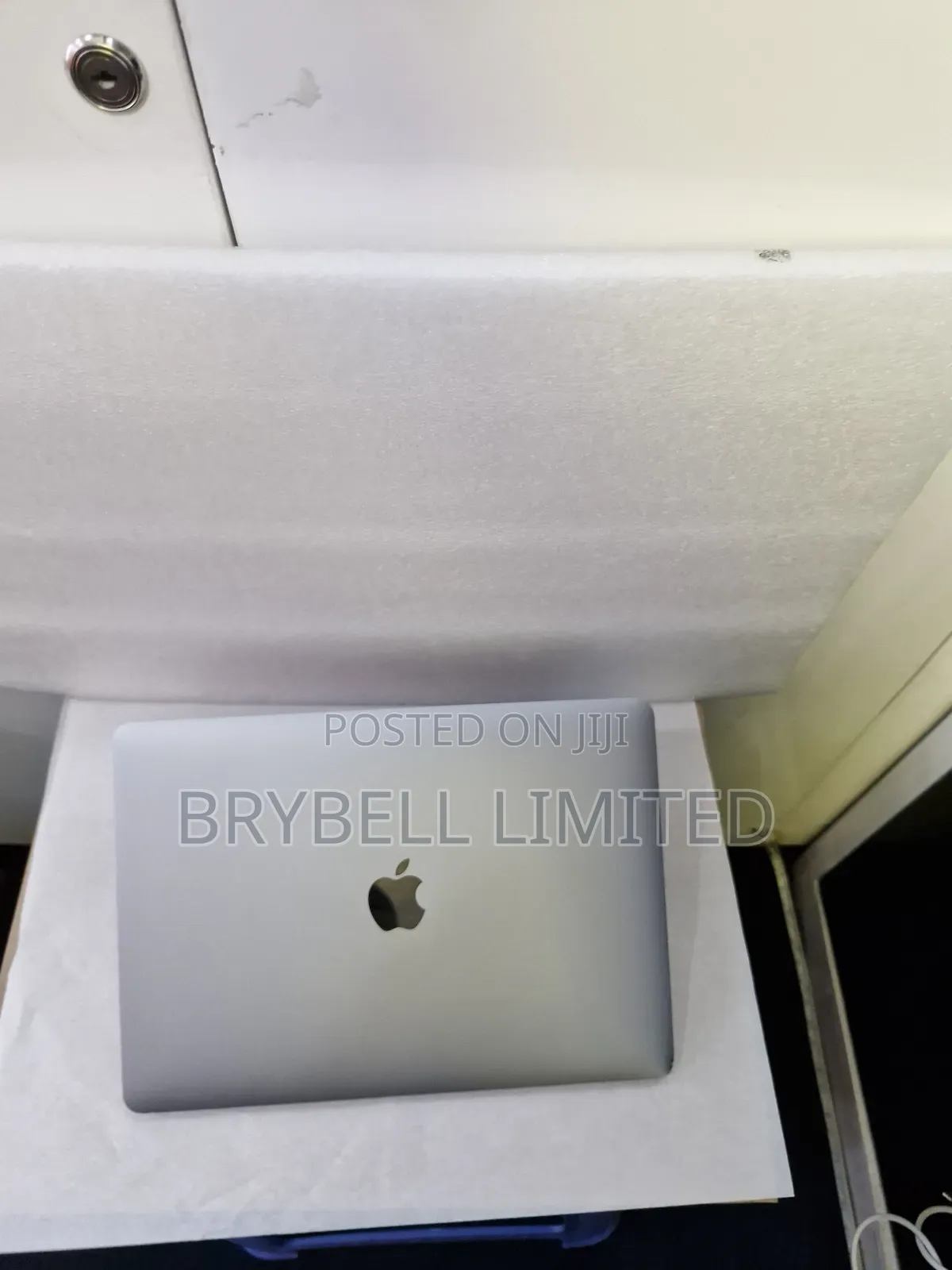 Laptop Apple MacBook Pro 2016 8GB Intel Core I5 SSD 256GB