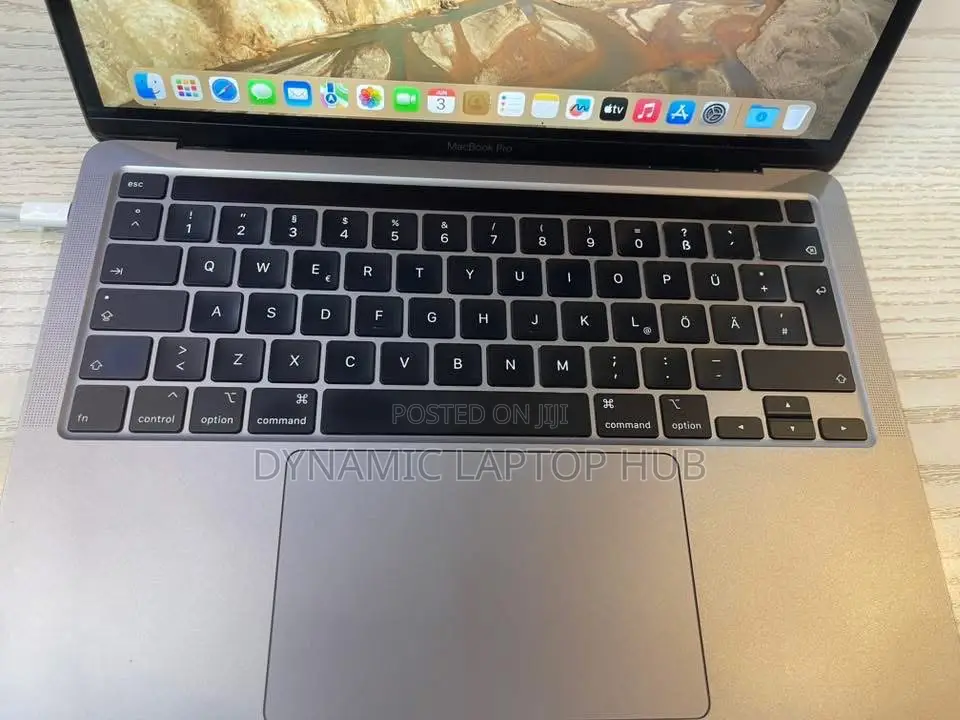 Laptop Apple MacBook Pro 2020 16GB Intel Core I5 SSD 512GB