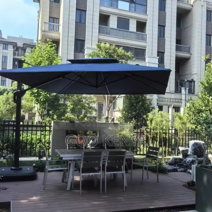 Garden Umbrella; Solar Powered Patio Umbrella