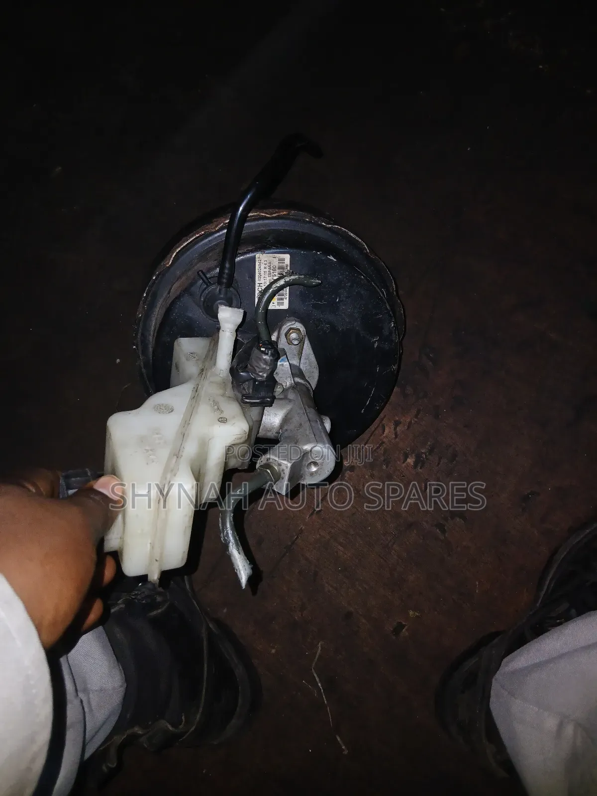 Toyota Avensis Old Model Brake Booster and Brake Cylinder