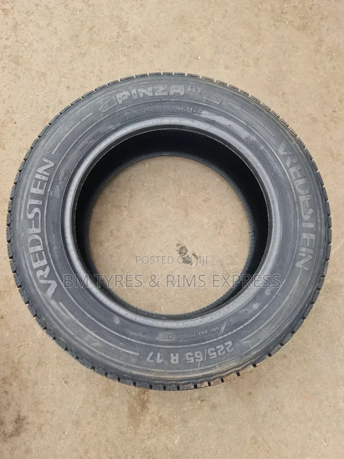 225 /65 R17 Vredestein Tyres(Highway Terrrain)