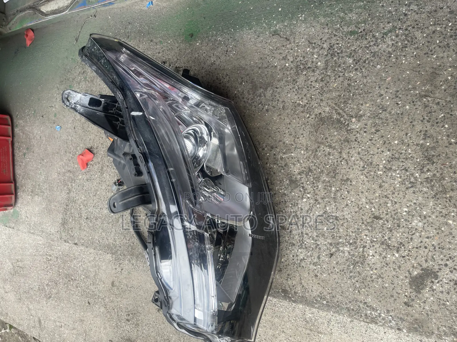 Ex-Japan Mitsubishi Outlander Headlight