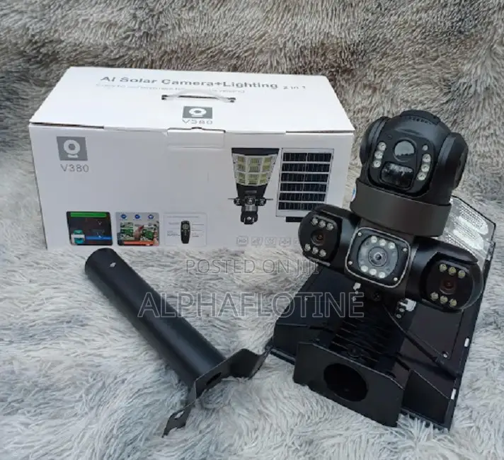 3 Lens Solar Powered Wirelessptz Camera V380 Pro Outdoor CCTV