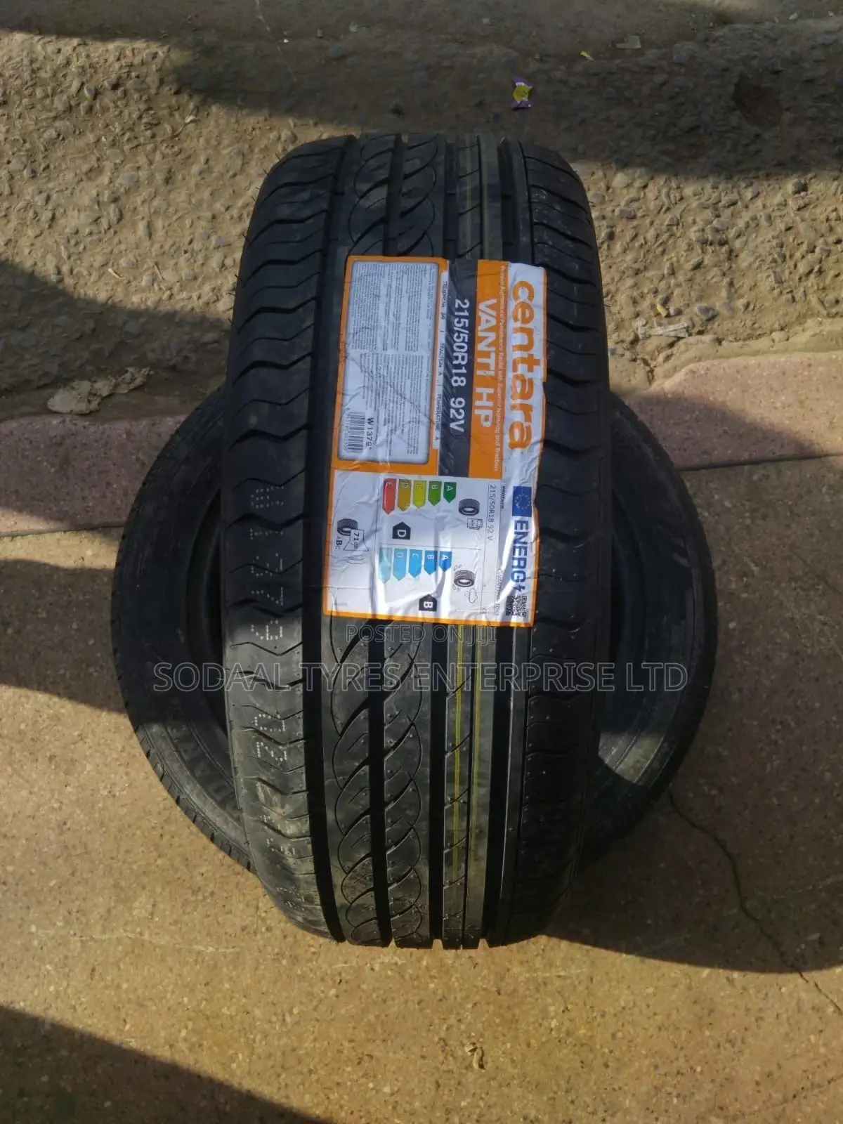 215/50r18 Centara