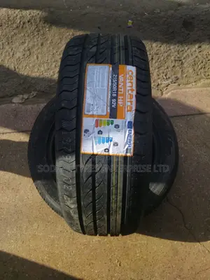 215/50r18 Centara