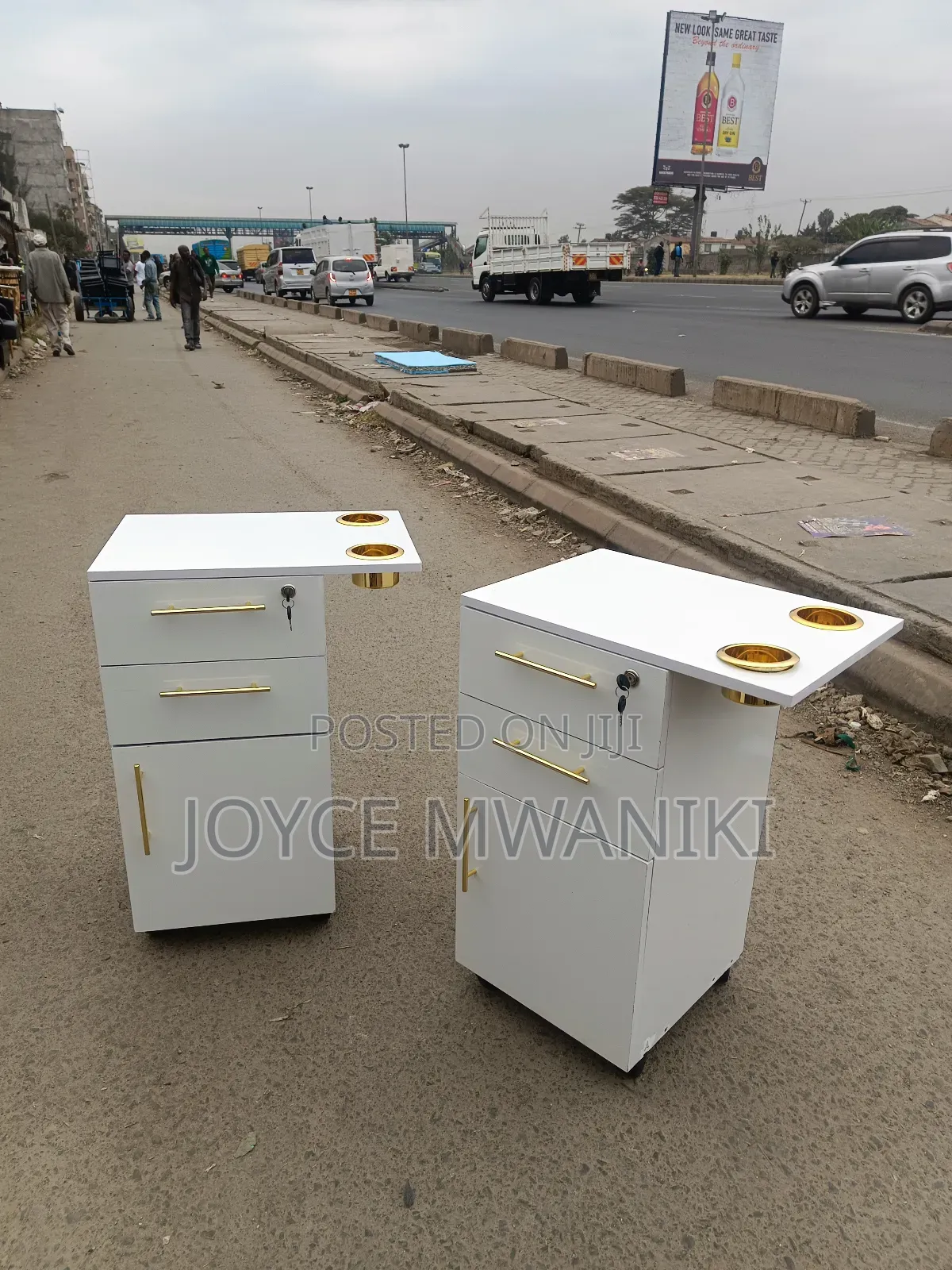 White Salon Storage Drawers With Cup Holder