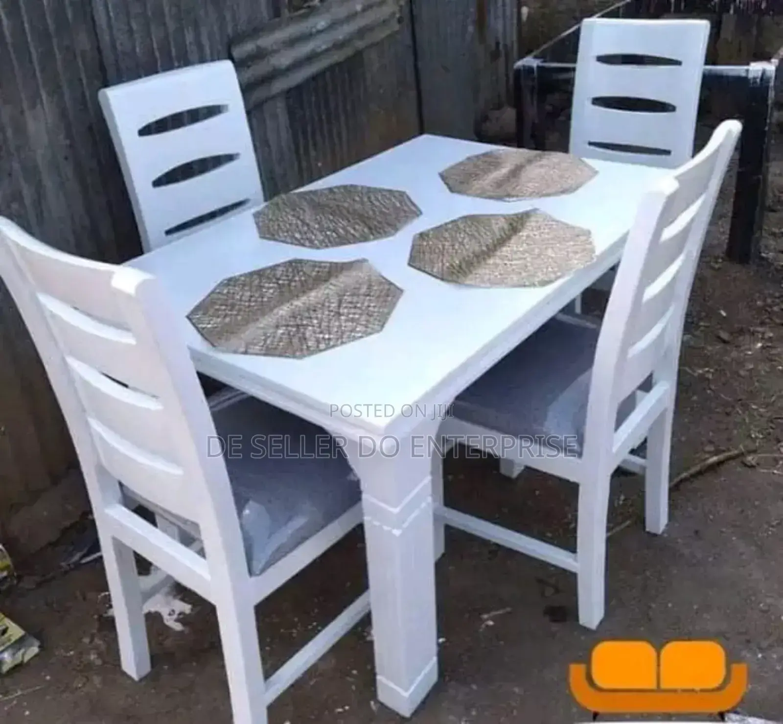 Wooden Dinning Table 4seats