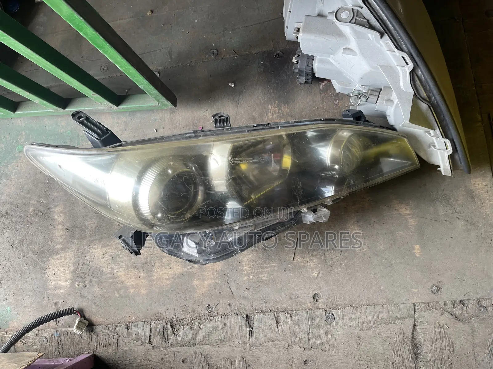 Ex-Japan Toyota Wish Headlight