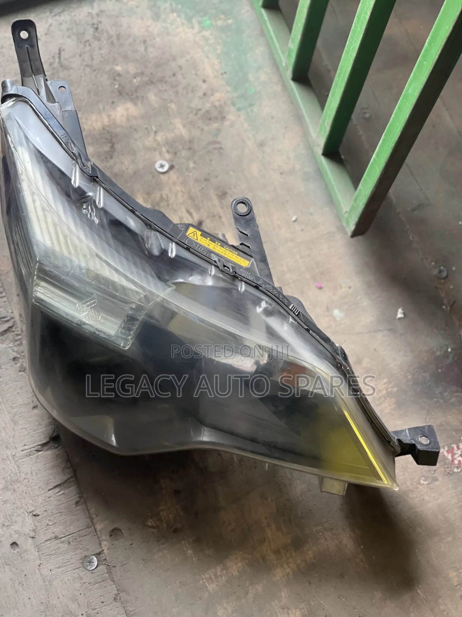 Clean Ex-Japan Toyota Spade Xenon Headlight