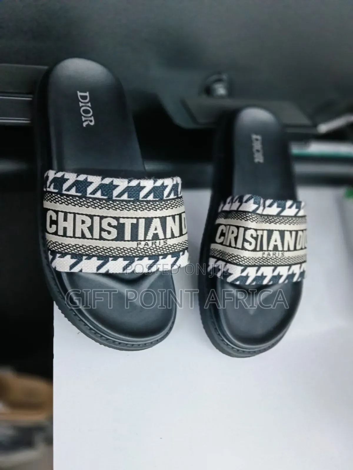 *Christian Dior Sandals/Slidels*With  Rubber Sole.