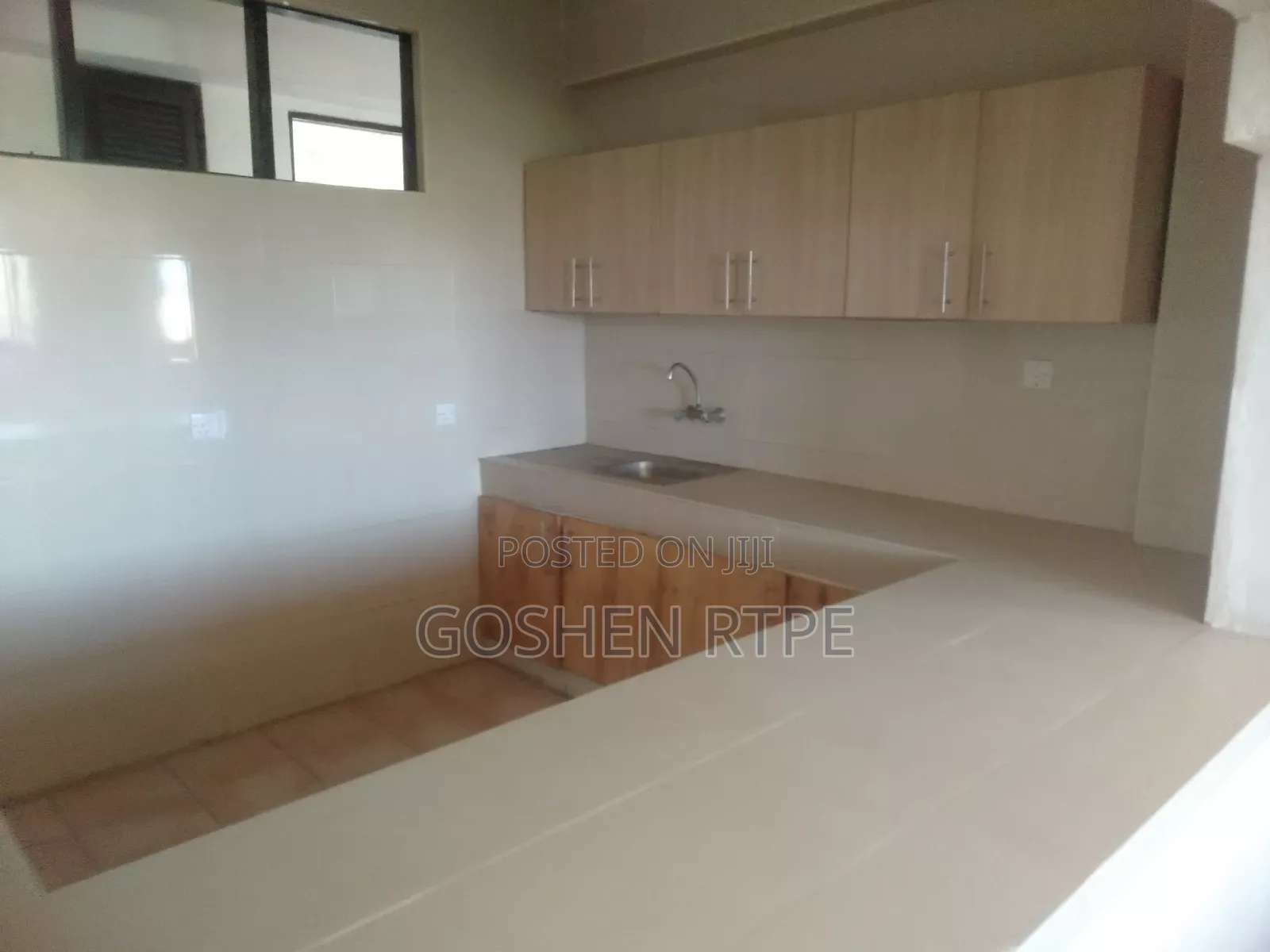3bdrm Apartment in Bombolulu for rent
