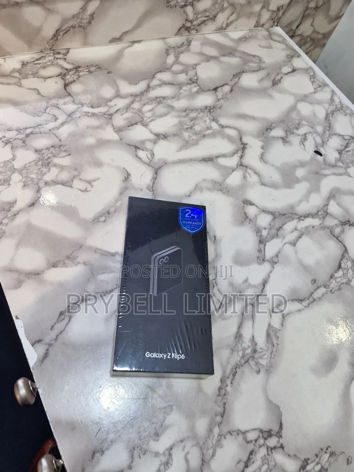 New Samsung Galaxy Z Flip6 256 GB Silver