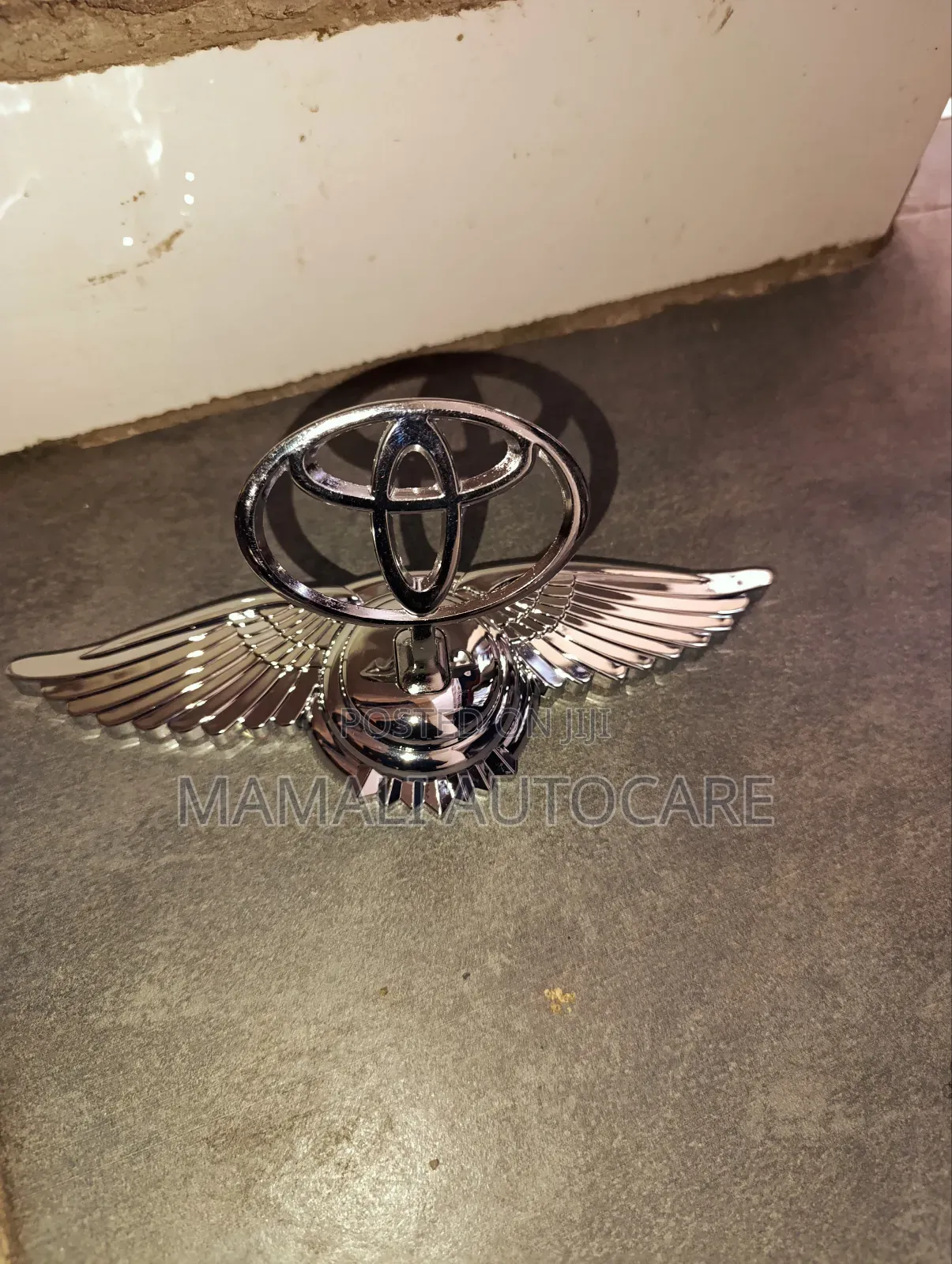 Toyota Bonnet Emblem , Hood Mark/ Front Logo Universal Replacement