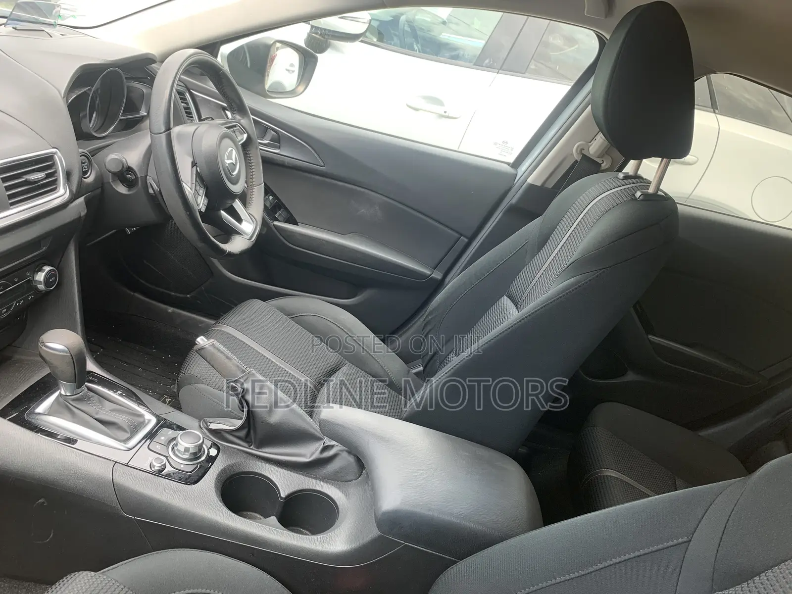 Mazda Axela 2018 Silver