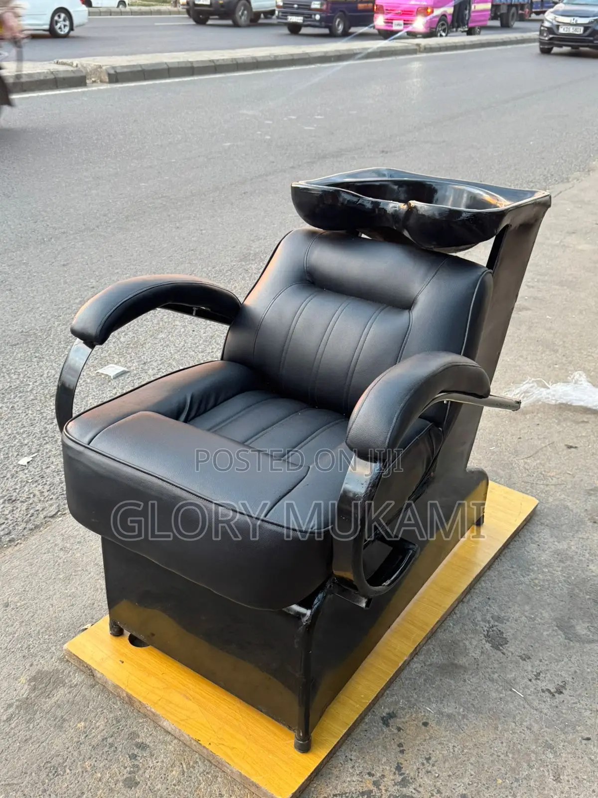 Black Salon Sink Chair
