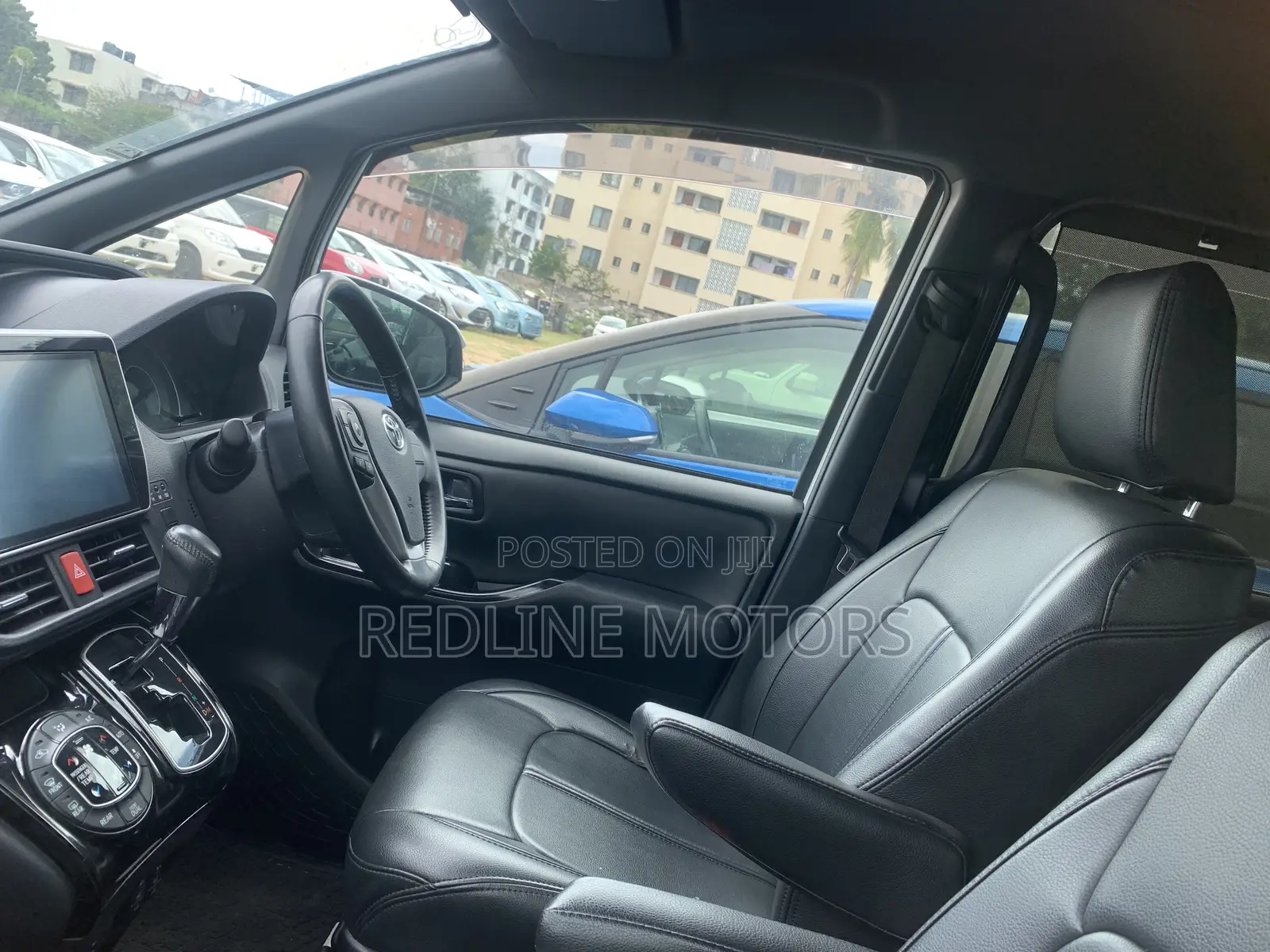 Toyota Voxy 2018 White