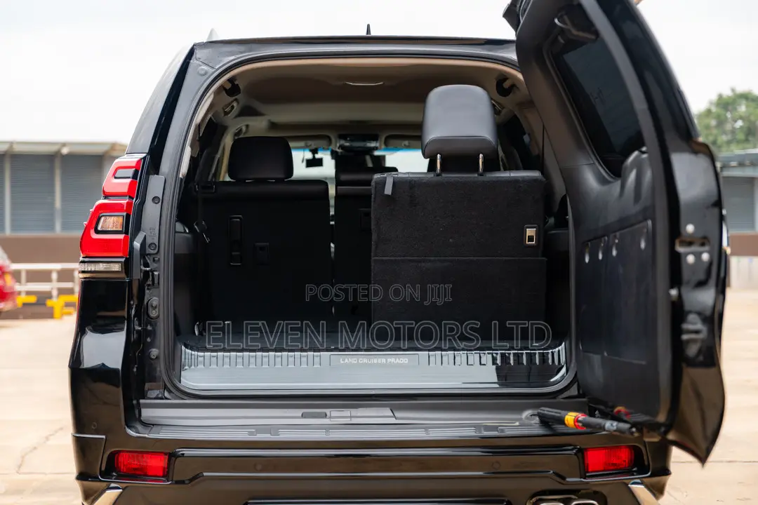 Toyota Land Cruiser Prado 2.8 2018 Black