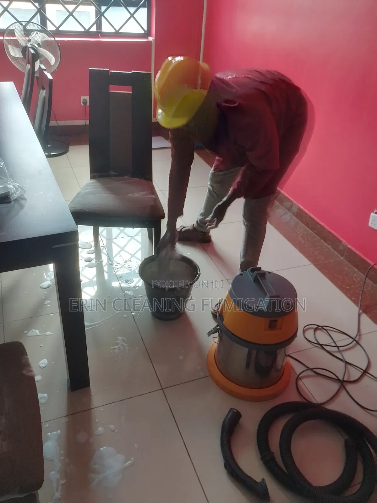 Cleaning Sofa Is a Sign of Well Keept