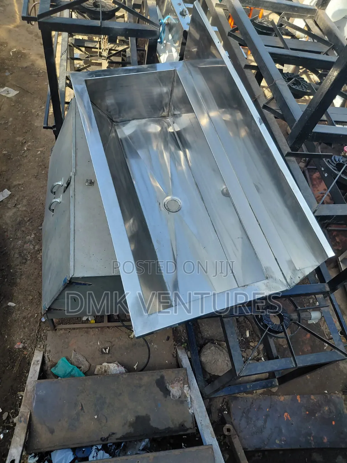 Classic Modern Surgical Sluice Sink