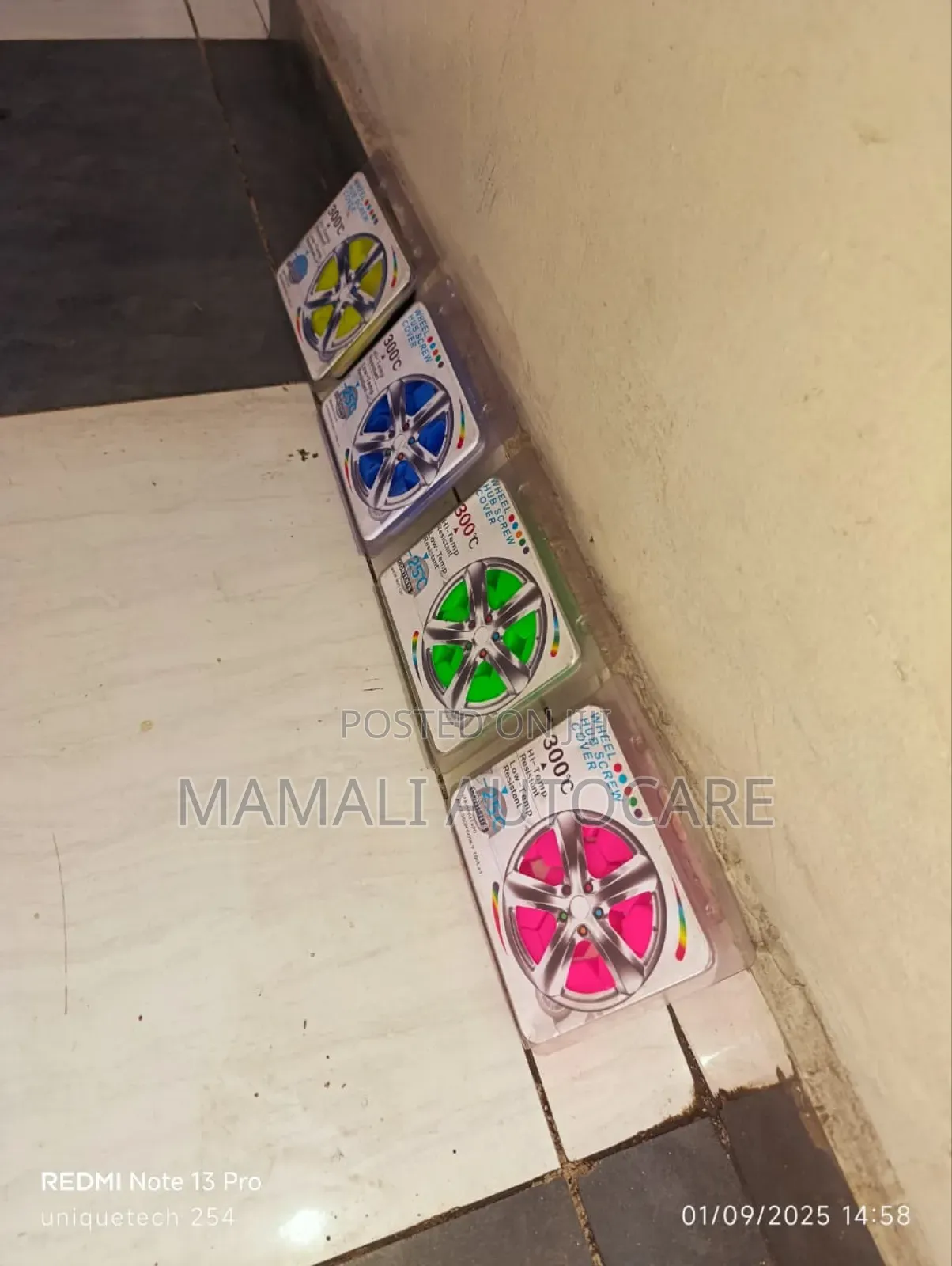 Car Wheel Hub Screw Nut Covers( Blue, Pink, Yellow Green )Universal