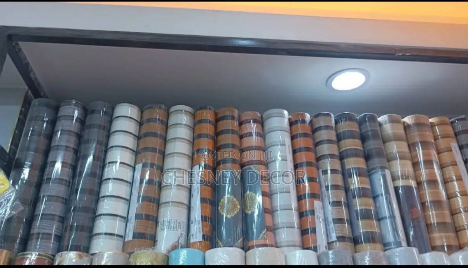Fluted Wallpapers -different Designs And Colours