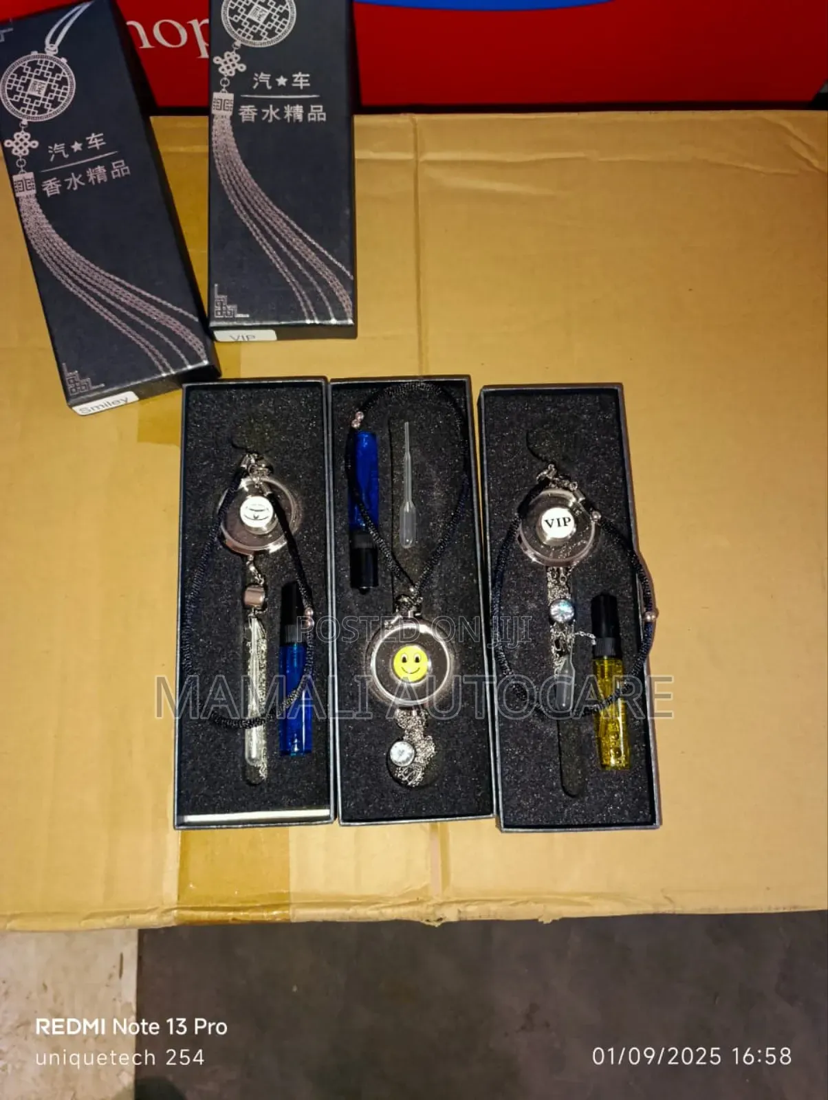 Hanging Car Perfume Universal Fragrance Accessory for Vehicles