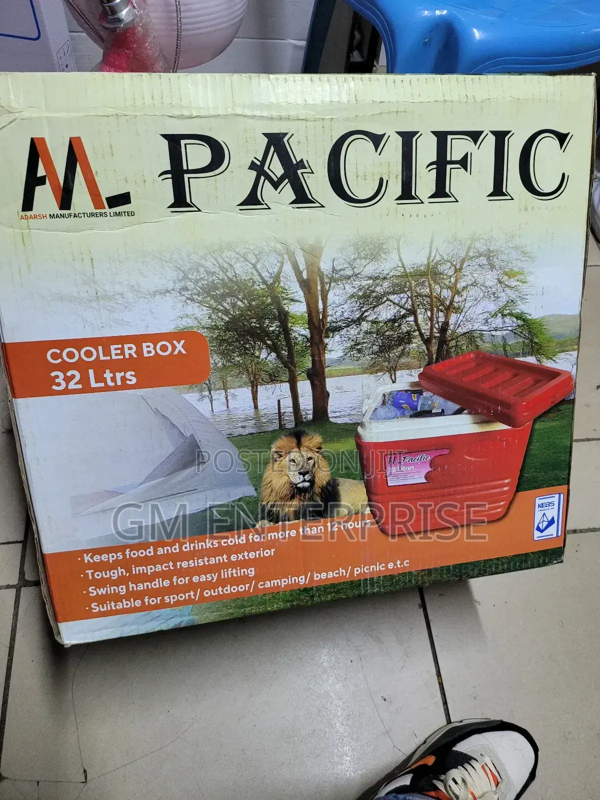32l Pacific Cooler Box/Ice Cooler