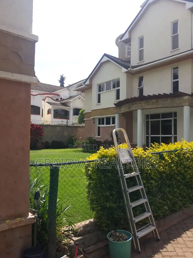5bdrm Townhouse/Terrace in Lavington for sale