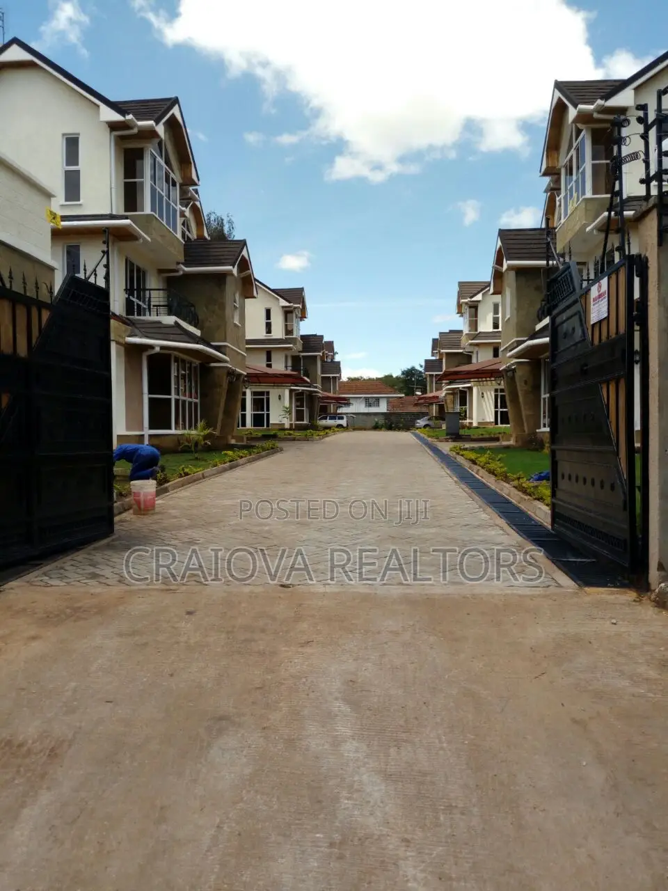 5bdrm Villa in Lavington for sale