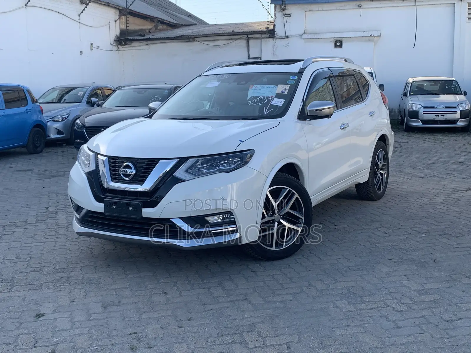 Nissan X-Trail 2.0 Petrol AWD 2018 Pearl