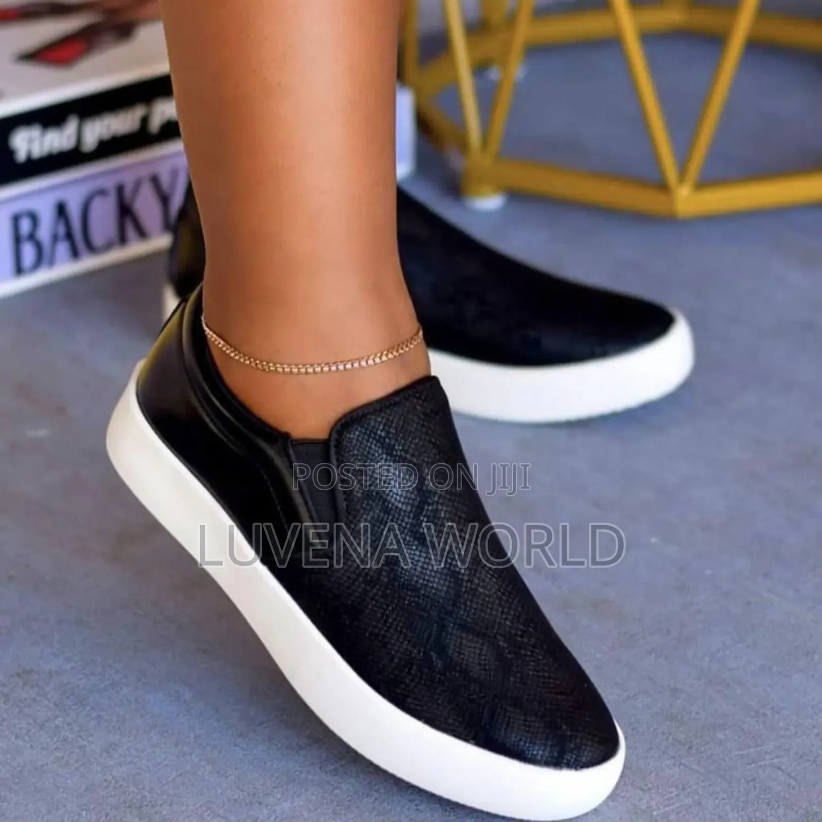 Unlaced Casual Rubbers