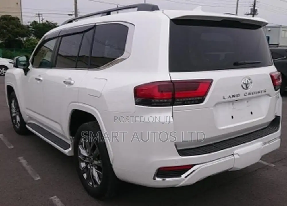 Toyota Land Cruiser 3.3 Diesel 4WD 2021 White
