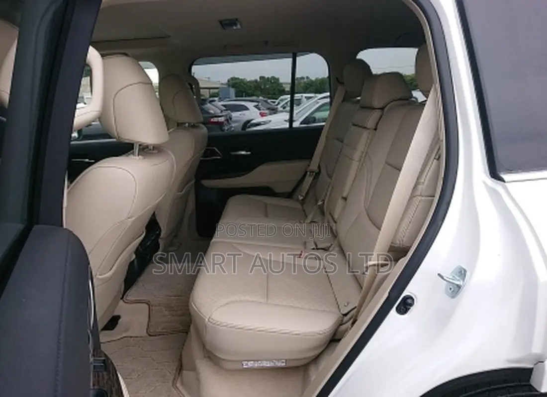 Toyota Land Cruiser 3.3 Diesel 4WD 2021 White