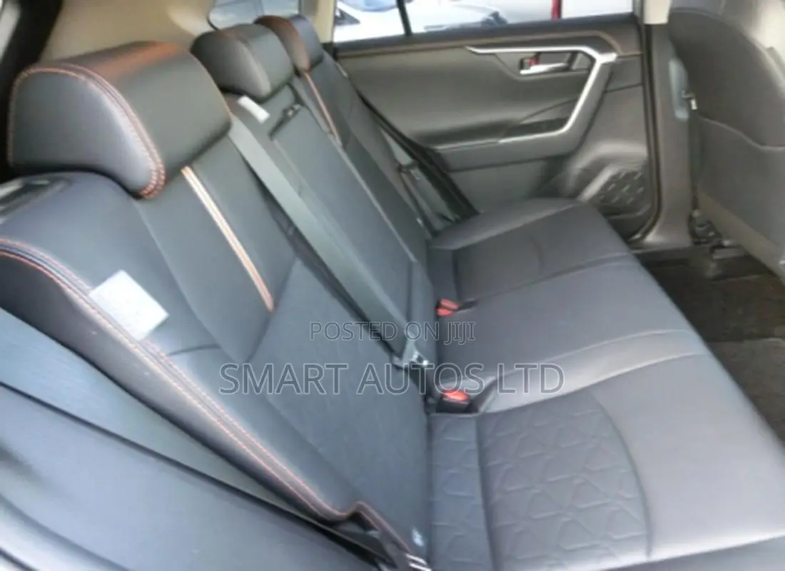 Toyota RAV4 Adventure 2019 Green