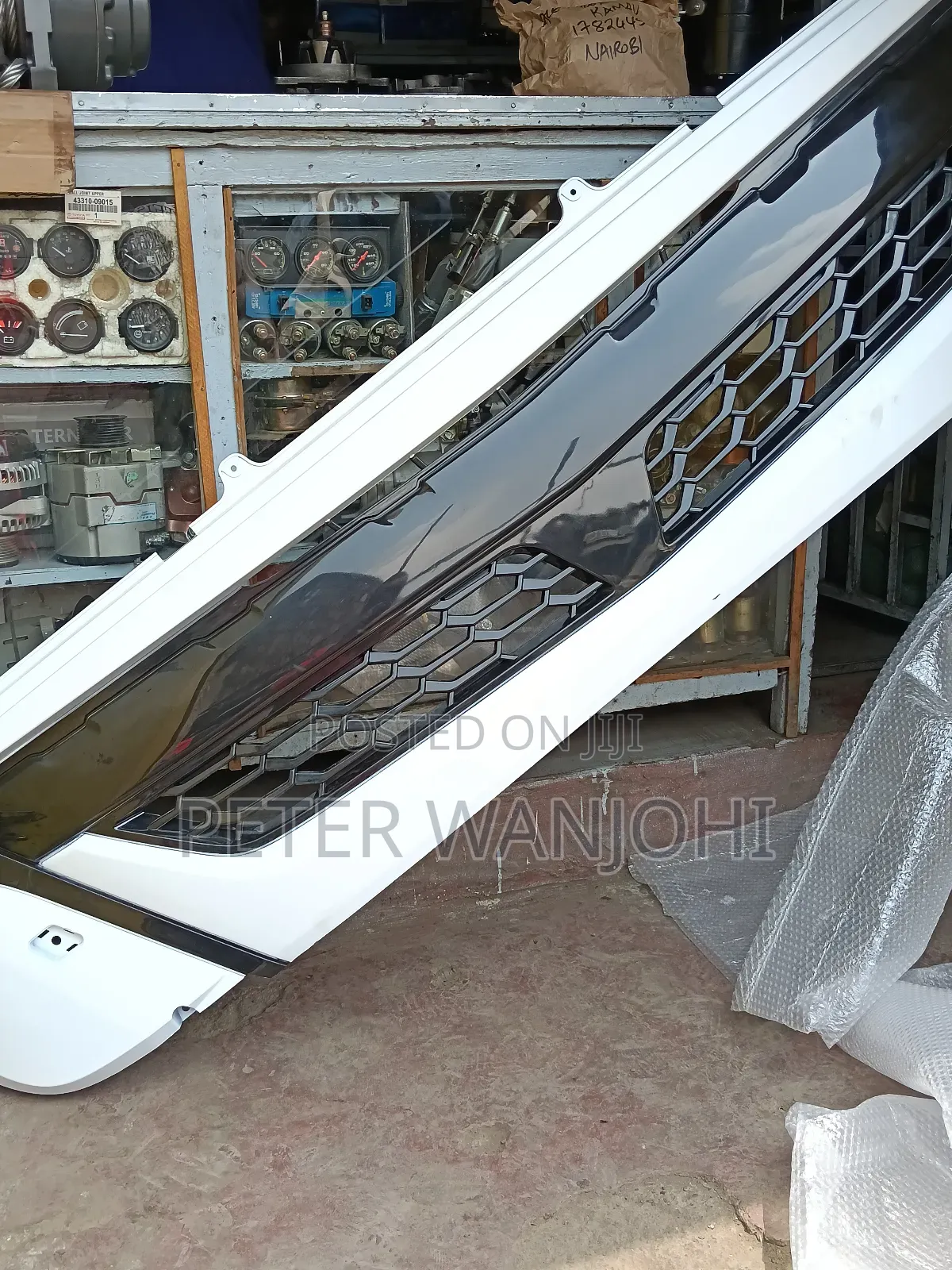 Front Grille Fuso Fj