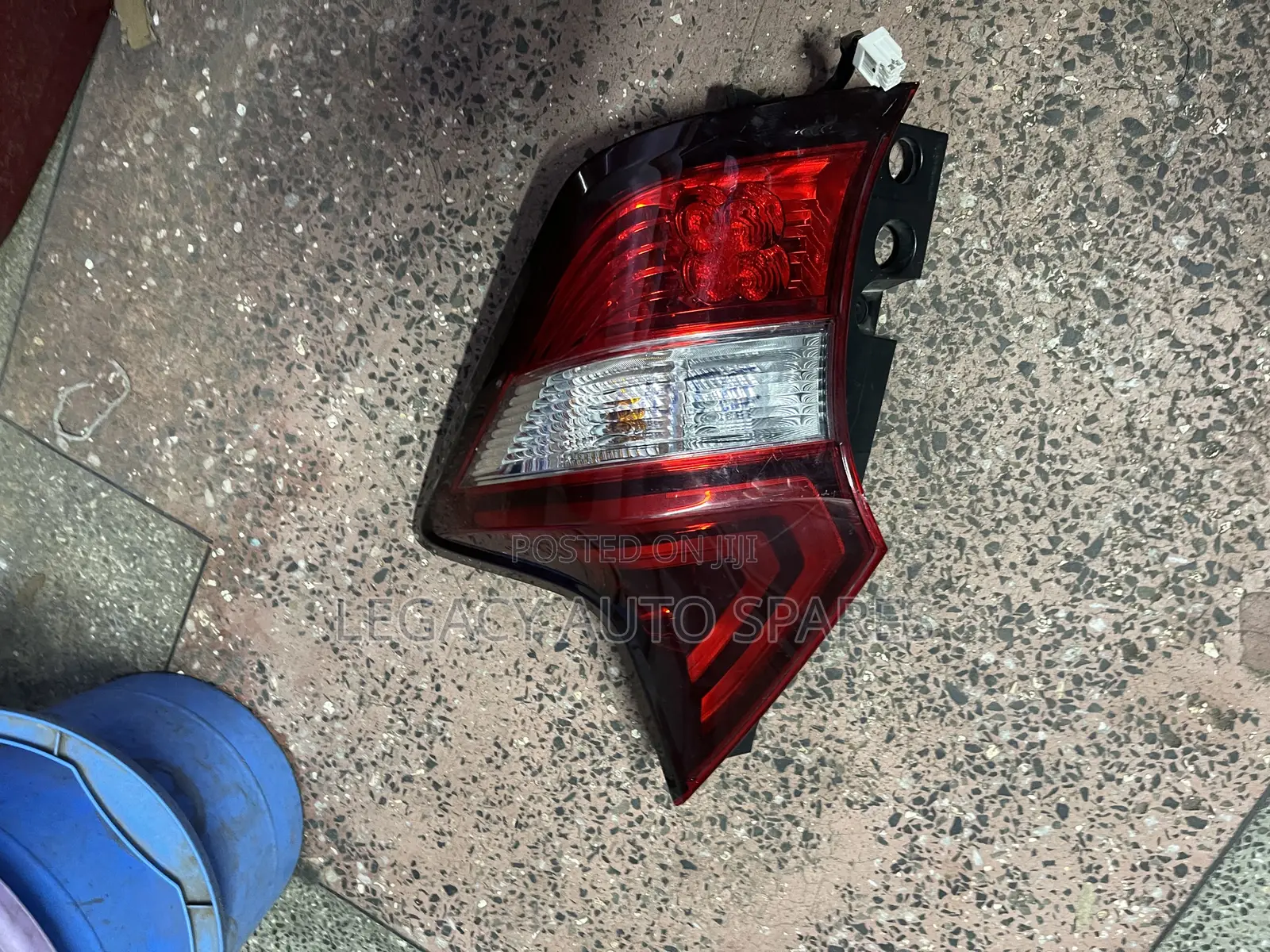 Ex-Japan Nissan Note Taillight